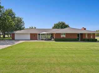 905 Rancho Estates Blvd, Yukon, OK 73099