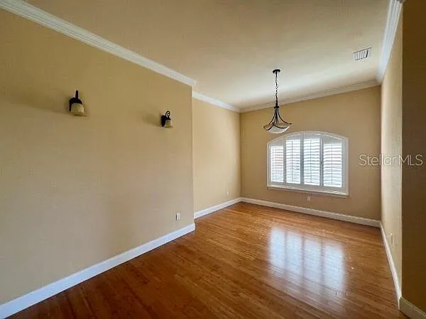 8913 SW 74th Ave — Photo 5