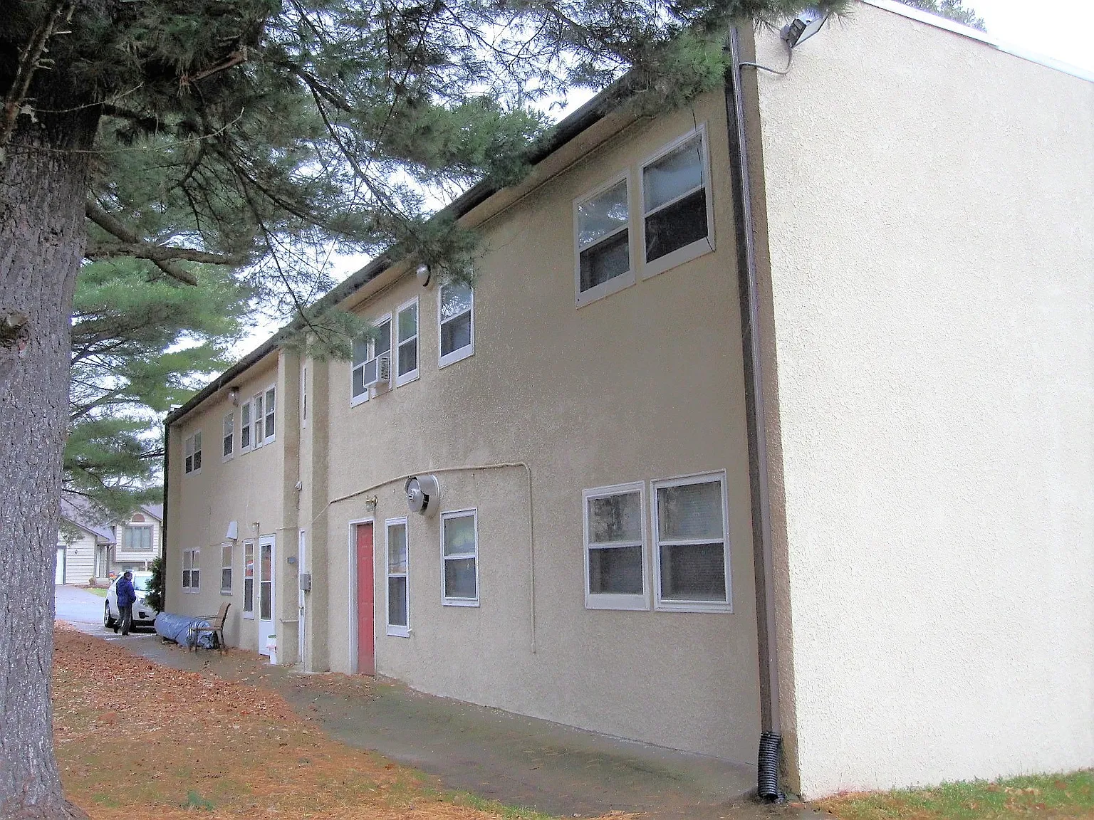 2 bed, $950 — Photo 2