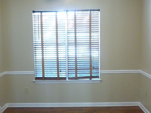 4th image of 3586 Dyer Parke Ln SW