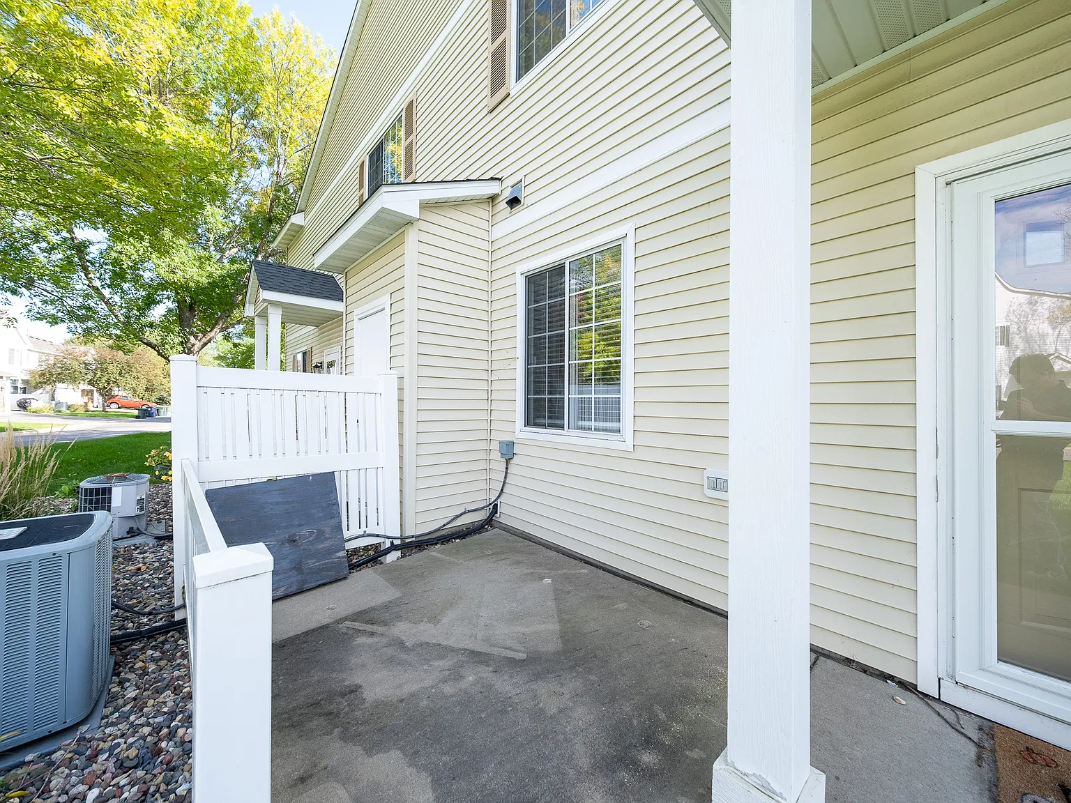 Tamarack Trail, Farmington (535) AB DG1 - 1 — Photo 3