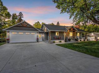 2231 Jesse Ln, Suamico, WI 54313