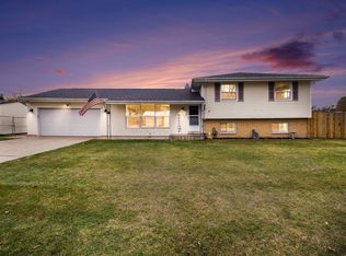 19094 Dresden Dr, South Bend, IN 46637