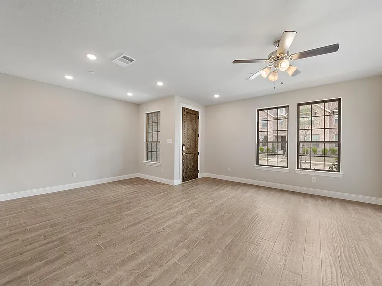 4724 Ladrillo Ln — Photo 12