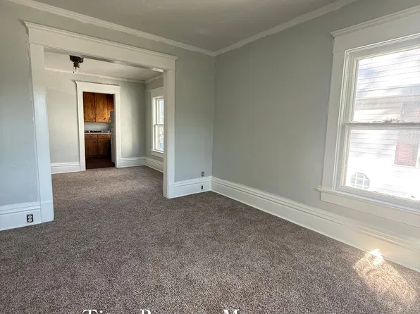 618 E Irving Ave, Oshkosh, WI 54901