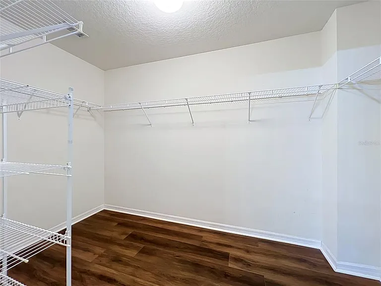 1045 Willow Branch Dr — Photo 42