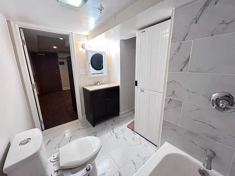 1609 Saint Paul St #B — Photo 8