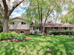 3718 Ellen Rd, McHenry, IL 60050