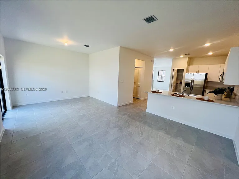11925 SW 247th Ter #11925 — Photo 6