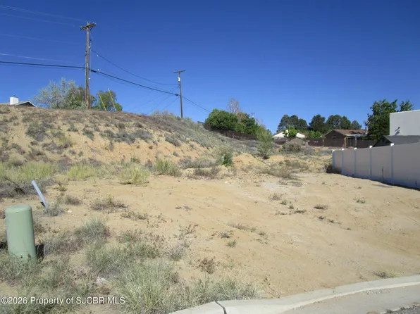 5505 The Greens Ct, Farmington, NM 87402