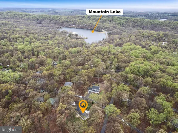 282 Rolling Ln, Harpers Ferry, WV 25425