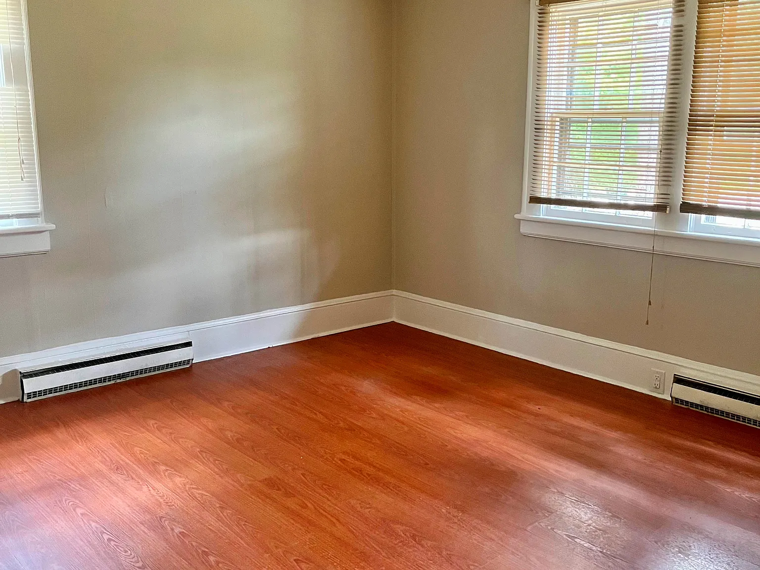 2 bed, 896 sqft, $895 — Photo 3