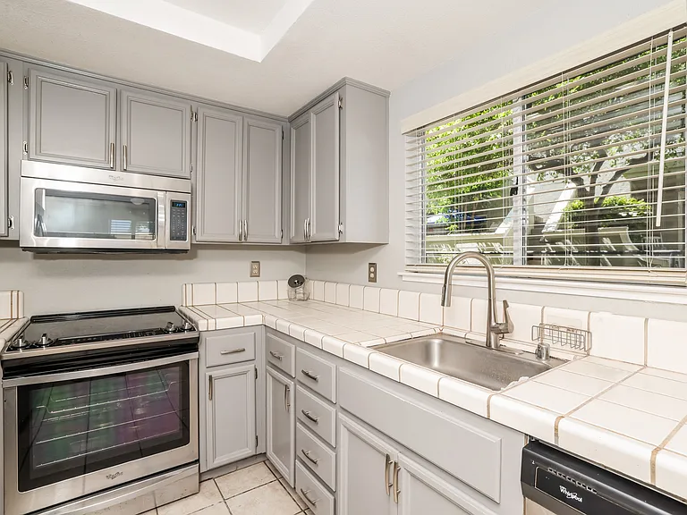 7-photo-Kitchen-