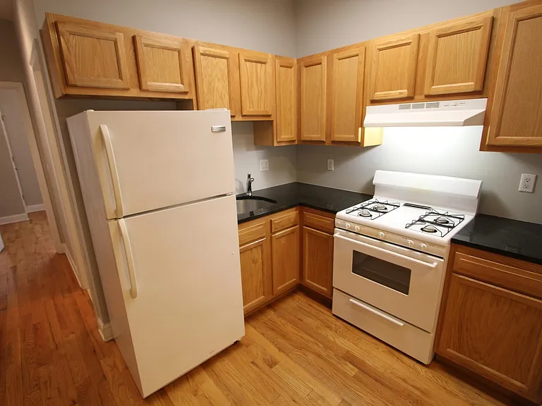 1609 Bainbridge St #1 — Photo 3