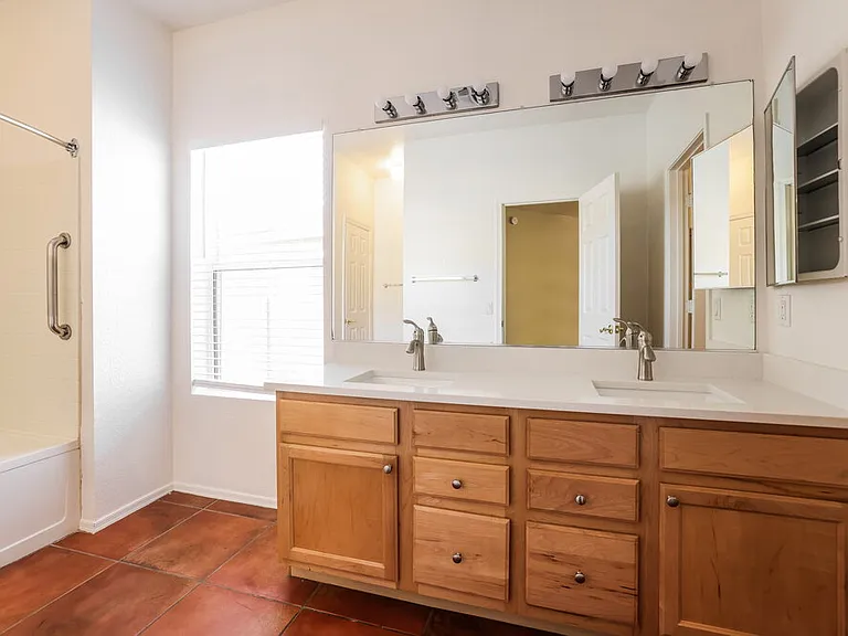 10833 S Camino San Clemente — Photo 11