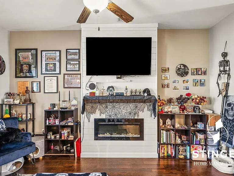 332 Dante Cir — Photo 8