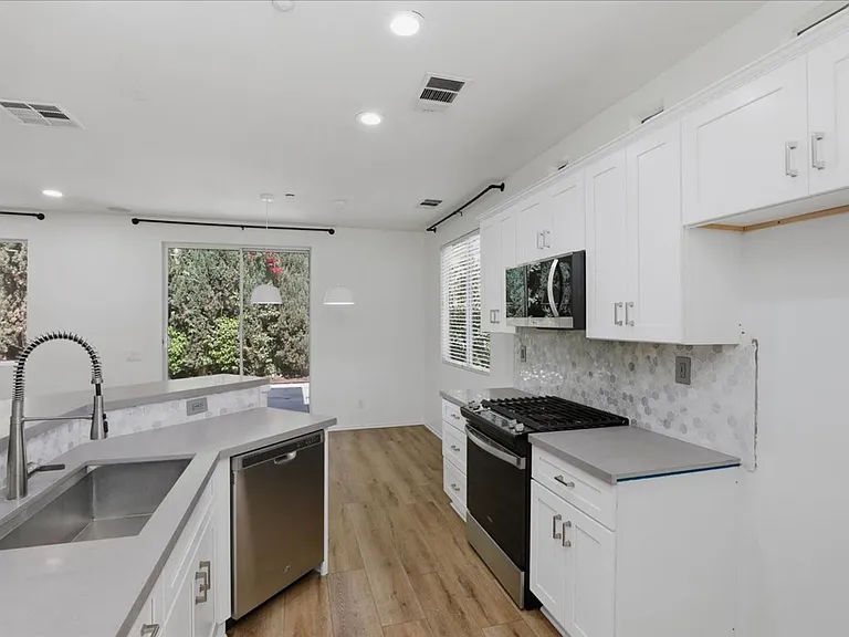 11309 Rasmussen Ct — Photo 5