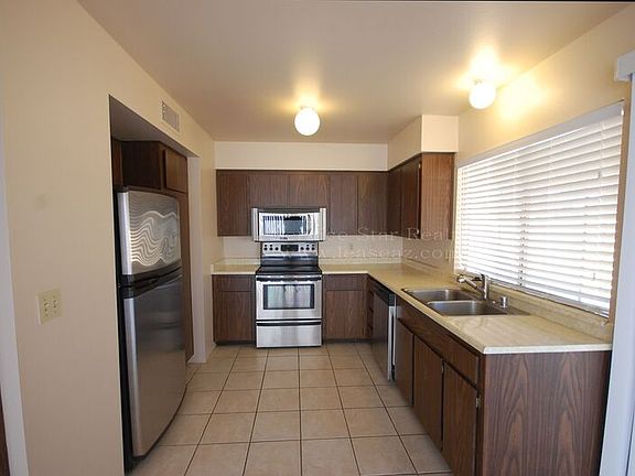 2nd image of 1822 N 87th Way