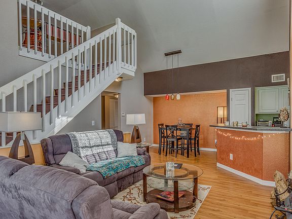 3rd image of 13703 RICHMOND PARK Drive #1807