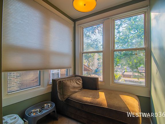 3rd image of 4948 N Winchester Ave #2
