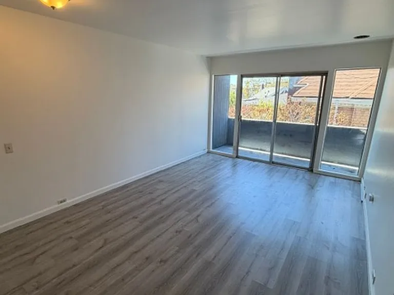 356 Jayne Ave — Photo 13
