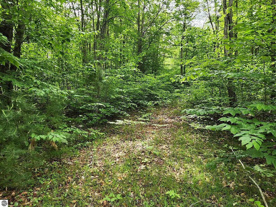 1st image of Blue Lake Rd NE Lot L