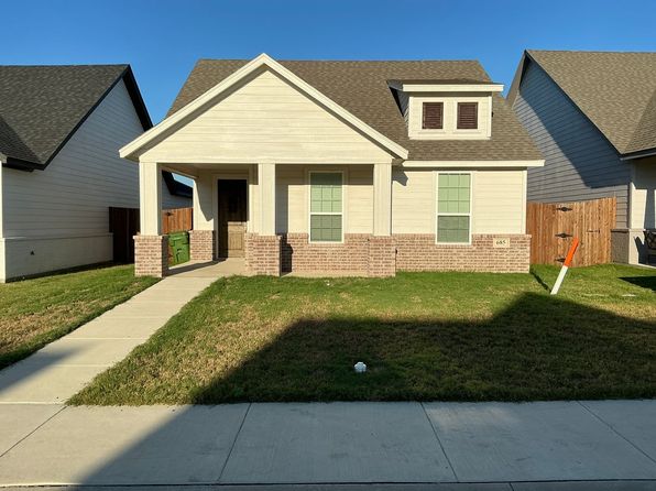 685 The Cottages Dr
