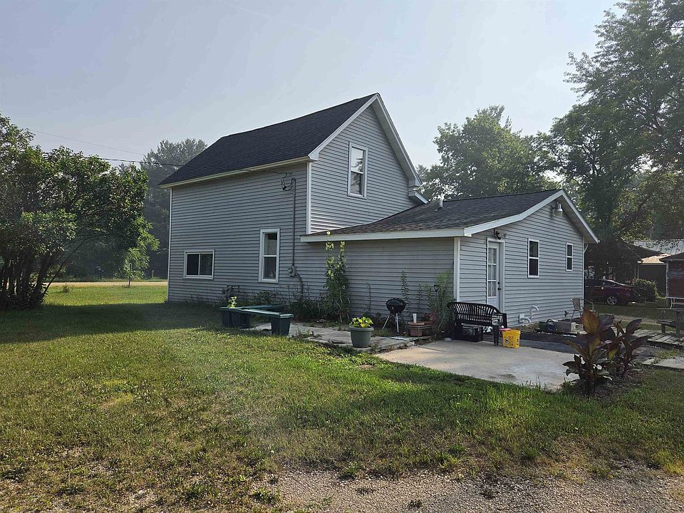 1st image of 380 River St