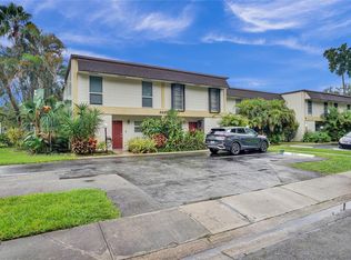 3320 Simms St #11B, Hollywood, FL 33021