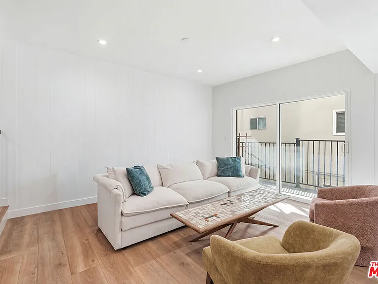 324 S Elm Dr #101 — Photo 14