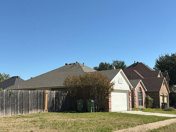 3rd image of 5203 Alta Vista Ln