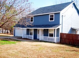 8557 Manor Dr, Bentonville, AR 72712