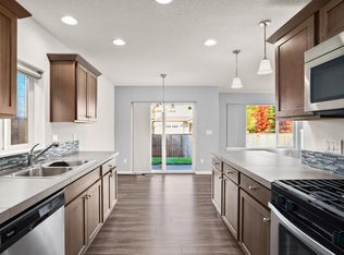 101 NW Warren St, Hillsboro, OR