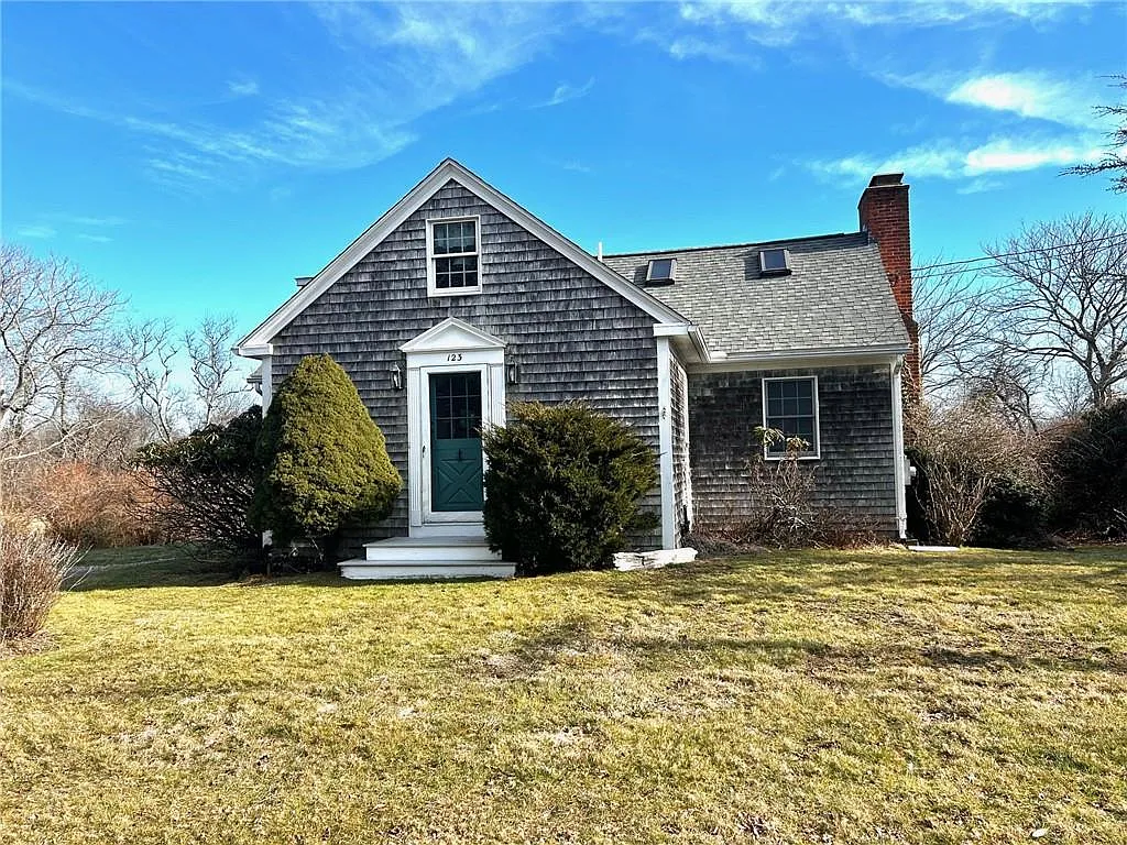 3 bed, 3.5 bath, 2400 sqft, $3,750 — Photo 2