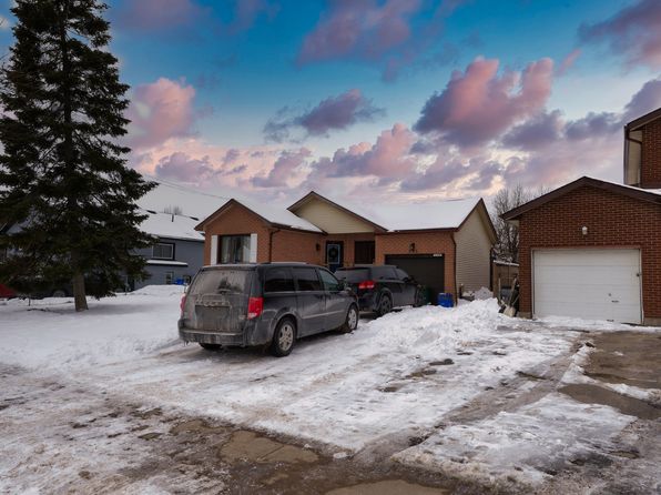 258 Kingscourt Ave #2, Kingston, ON K7K 6C9