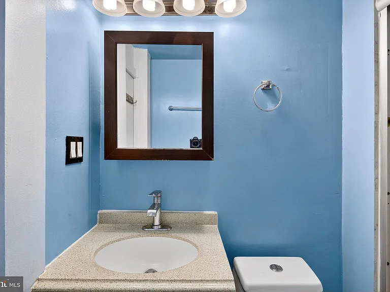 2245 E Fayette St #2 — Photo 32