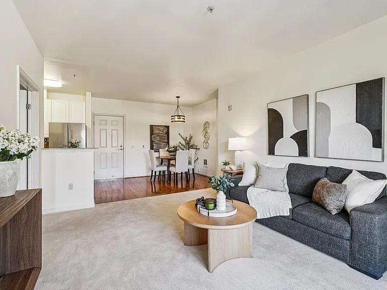 401 S Norfolk St #318 — Photo 4