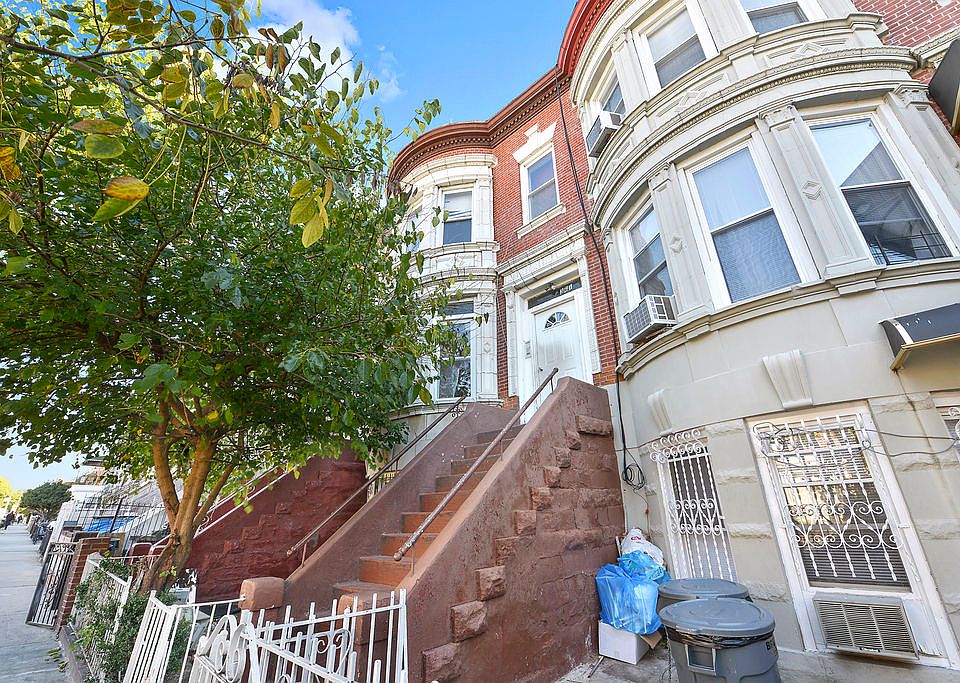 1st image of 363 E 26th St