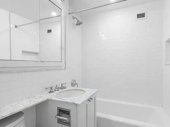 136 East 55th Street image 6 of 10