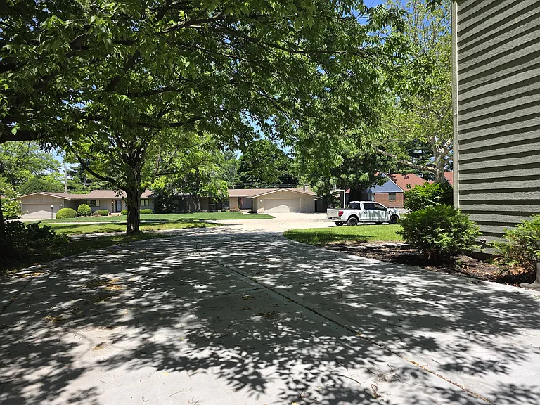 503 E Evergreen Ct — Photo 28