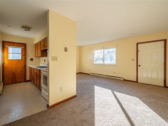 2nd image of 301-303 E Main St