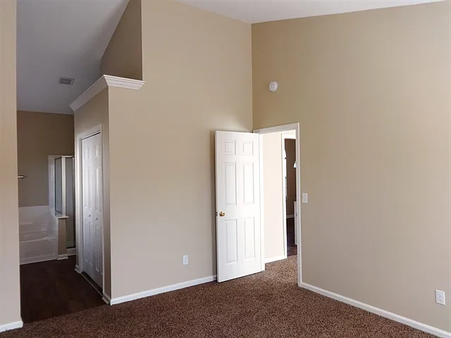 3282 Middleburry Ln — Photo 7