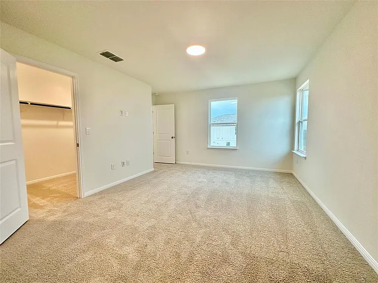 380 Young St — Photo 13