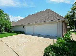 3922 NE 60th Ter, Gladstone, MO 64119