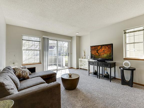 4th image of 2040 Shenandoah Ct Unit C