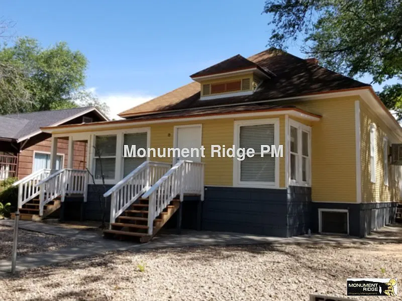 1 bed, 1036 sqft, $995 — Photo 1