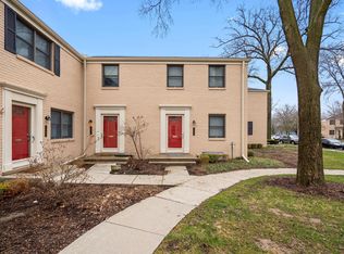 1971 Graefield Rd, Birmingham, MI 48009