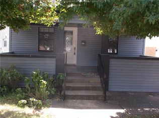 326 E 12th St, Belle, WV 25015