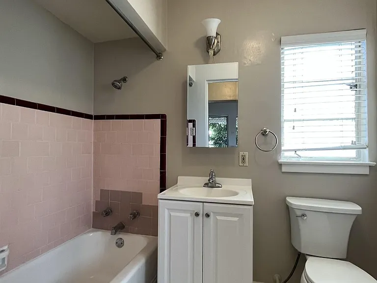 1333 M St #D — Photo 6