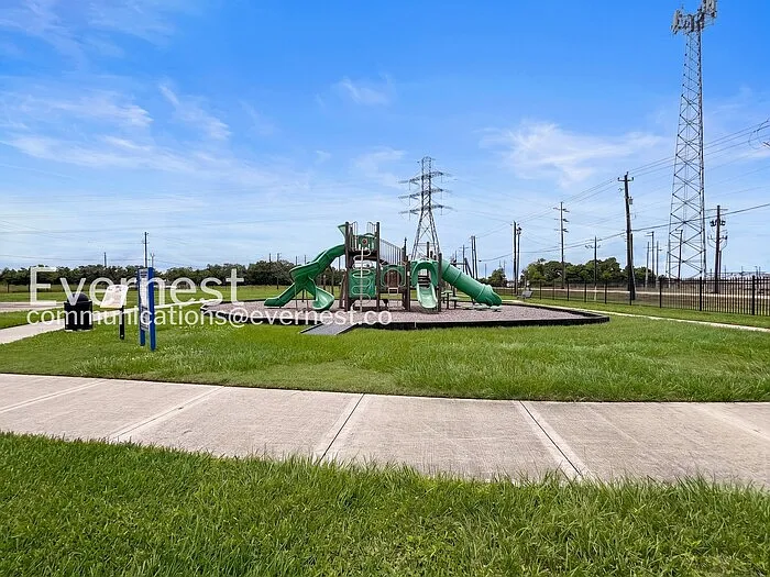 4730 Black Rock St — Photo 15
